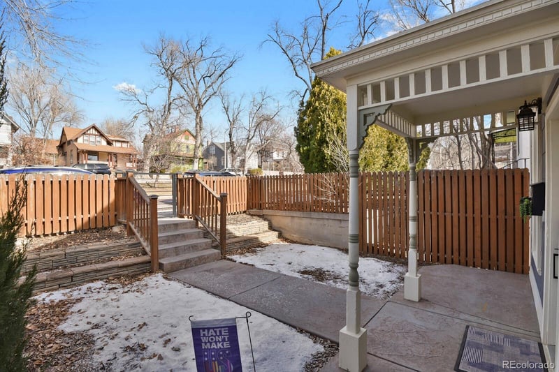 825 Kiowa St, Colorado Springs, CO 80903