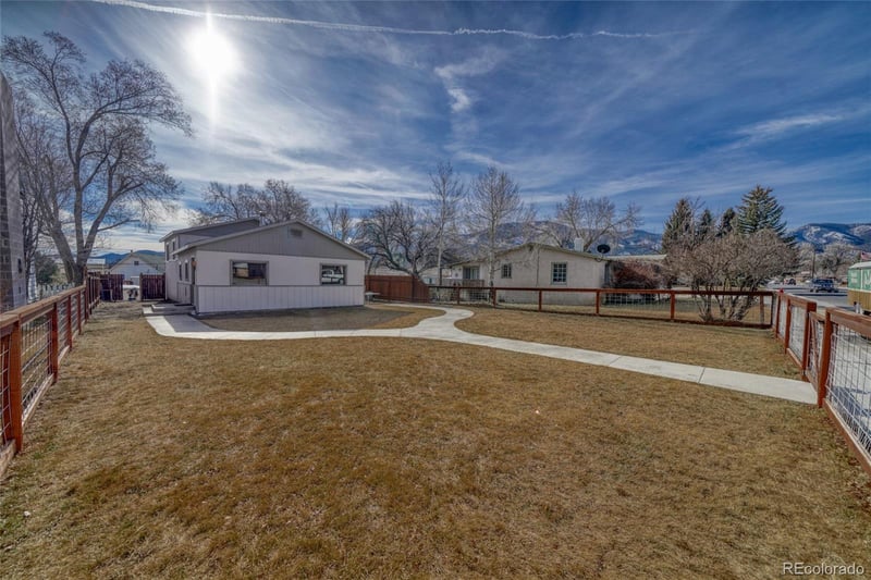 1335 F St, Salida, CO 81201