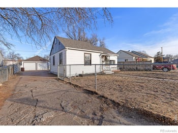 604 15th Ave Ct, Greeley, CO 80631