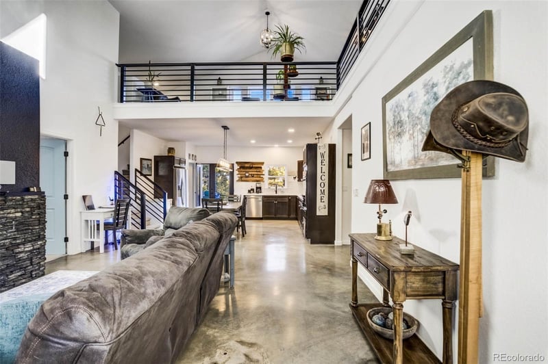 126 Rainier Dr, Florissant, CO 80816