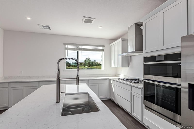 75 Ascent Trl, Englewood, CO 80112