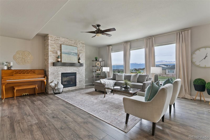 10112 Thrive Ln, Colorado Springs, CO 80924