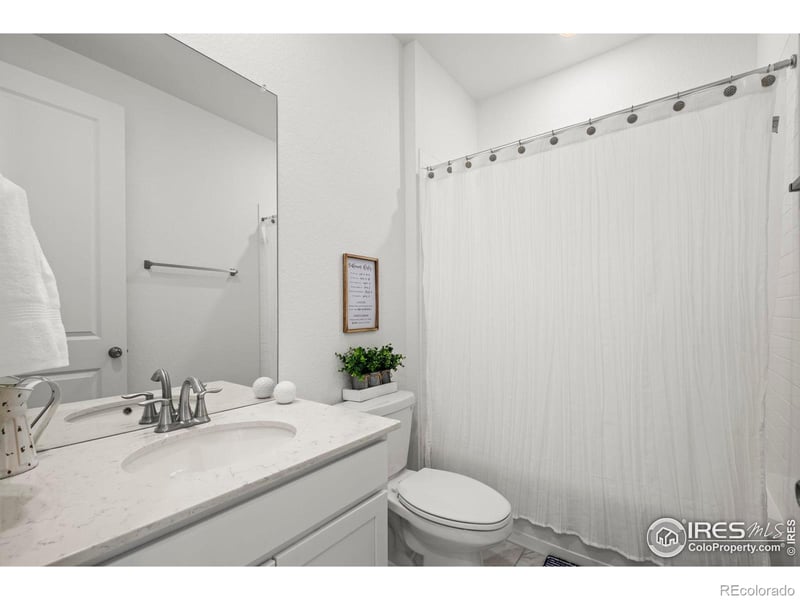 657 176th Ave, Broomfield, CO 80023