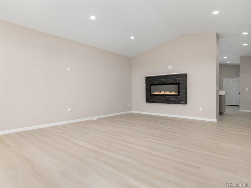 981 Waverly Dr, Pueblo, CO 81007