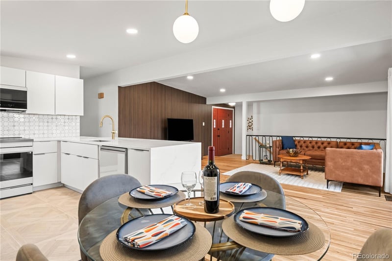 6785 Logan St, Centennial, CO 80122