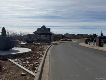 27335 Jamison Cir, Aurora, CO 80016