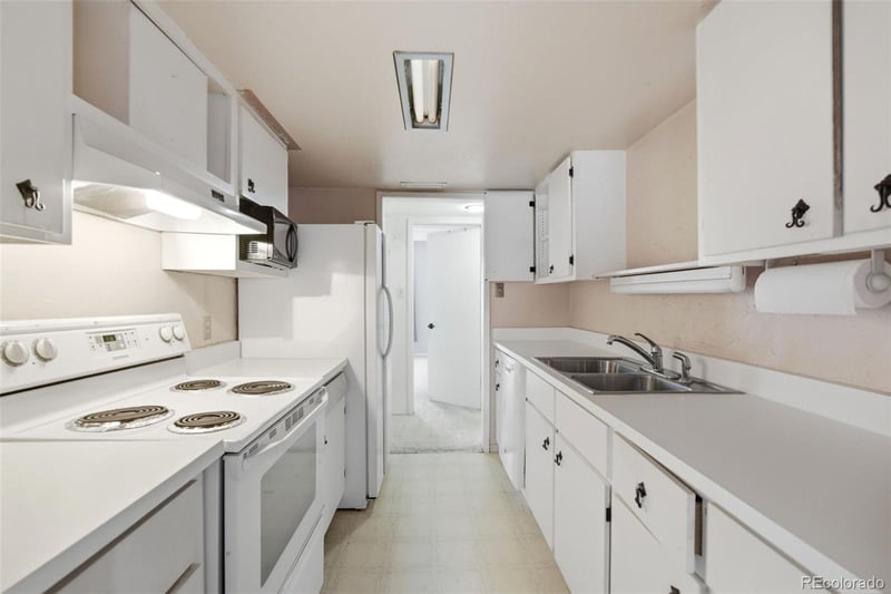 9700 Iliff Ave #B14, Denver, CO 80231