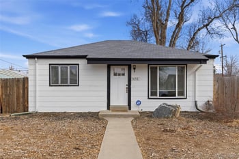 1656 Newark St, Aurora, CO 80010