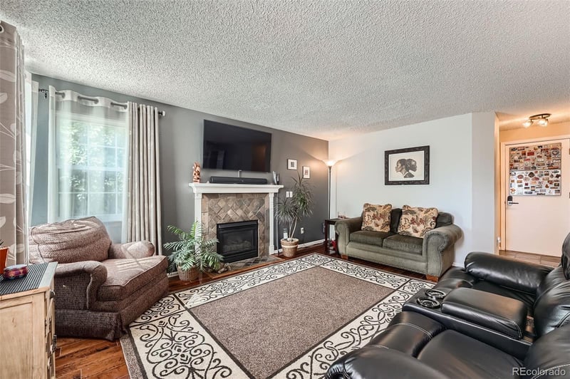 20004 Tufts Dr, Centennial, CO 80015