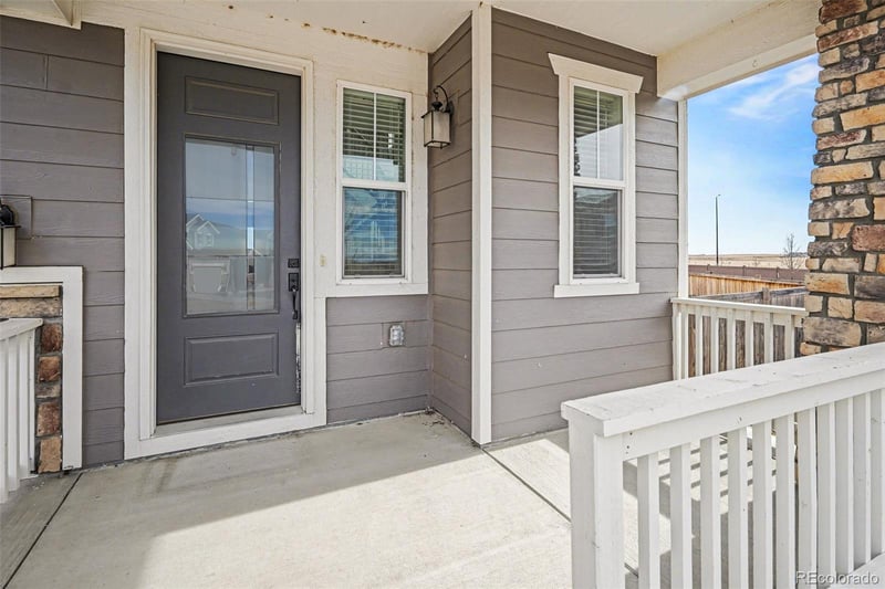 27626 6th Dr, Aurora, CO 80018