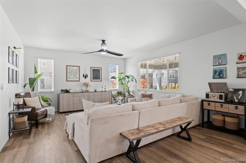 24601 37th Ave, Aurora, CO 80019