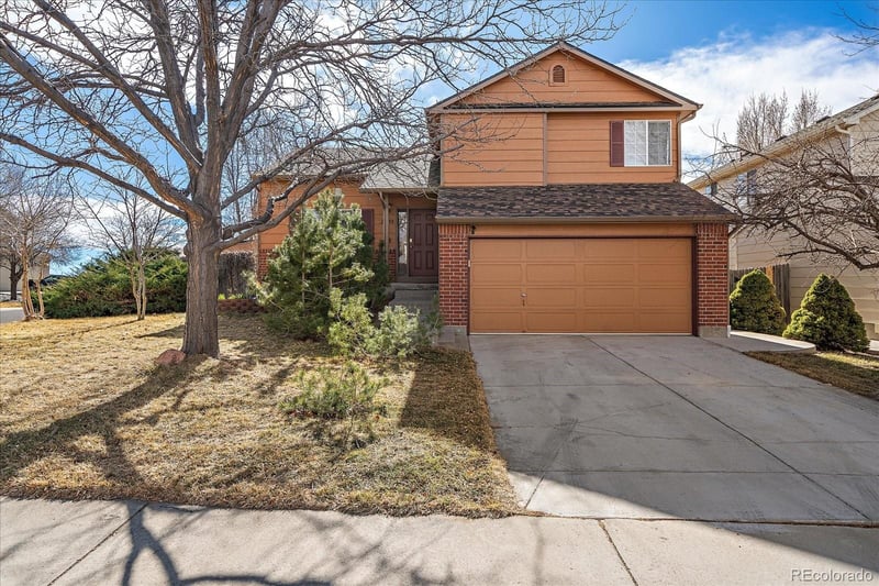 22894 Progress Ave, Aurora, CO 80015