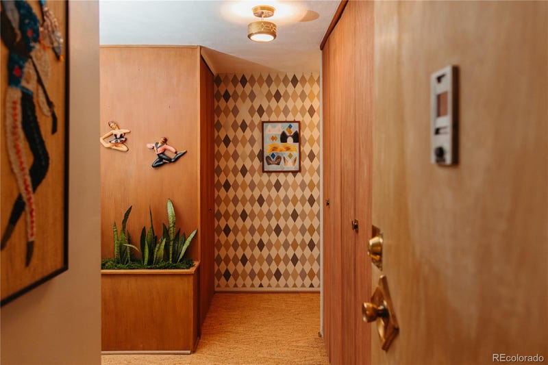 1090 Lafayette St #504, Denver, CO 80218