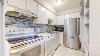 5770 Warren Ave #213, Denver, CO 80222