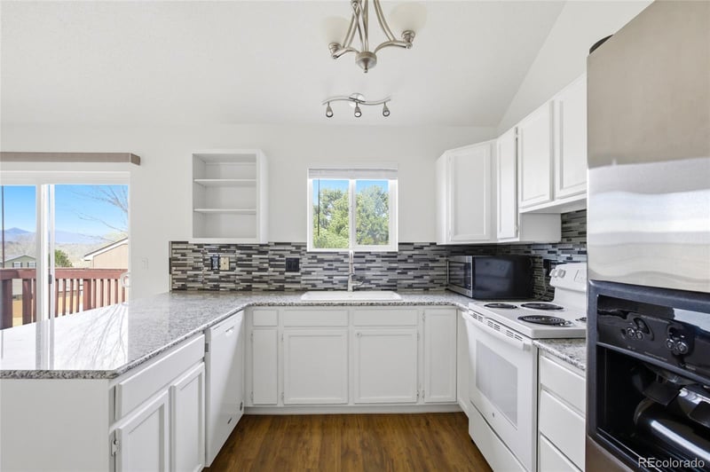 2889 W Rowland Pl, Littleton, CO 80120
