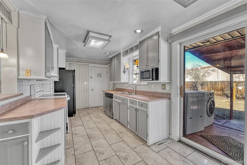 8450 Turnpike Dr, Westminster, CO 80031