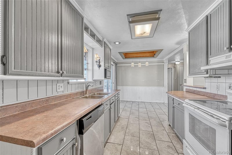 8450 Turnpike Dr, Westminster, CO 80031