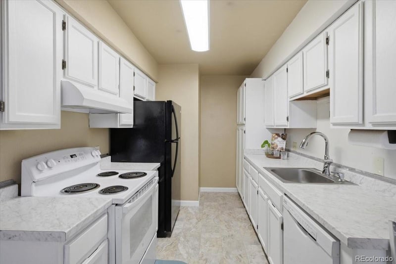 3121 Tamarac Dr #302H, Denver, CO 80231