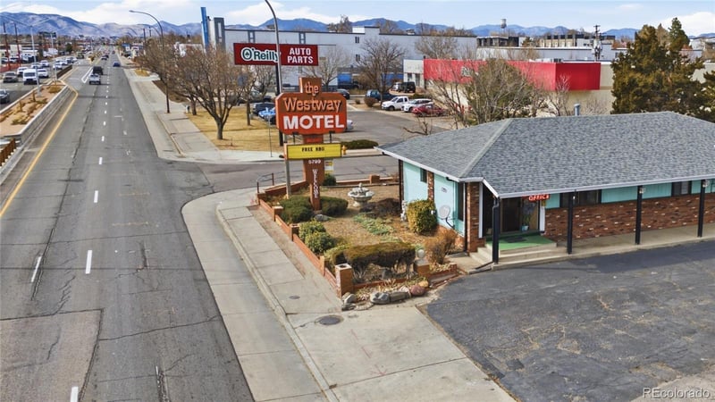 5799 Colfax Ave, Lakewood, CO 80214