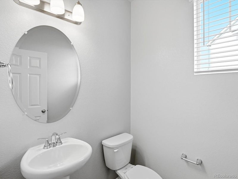 17500 88th Pl, Commerce, CO 80022