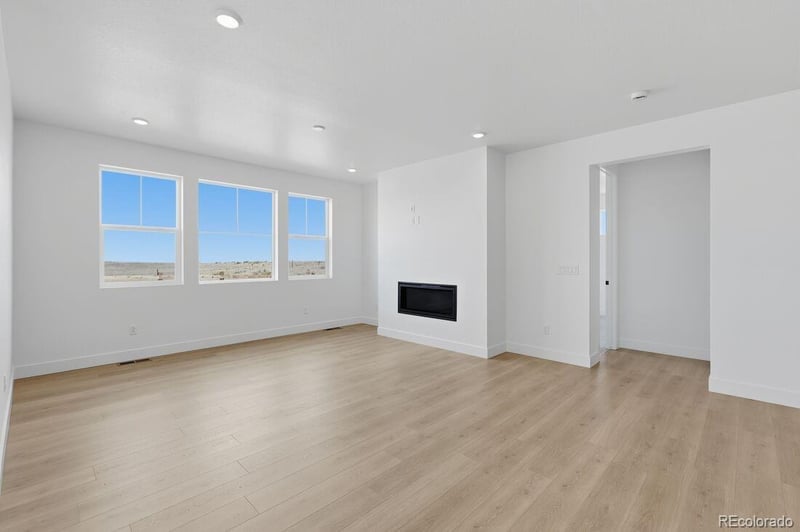 697 Bradley Cir, Elizabeth, CO 80107