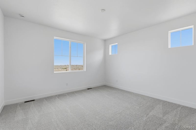 697 Bradley Cir, Elizabeth, CO 80107