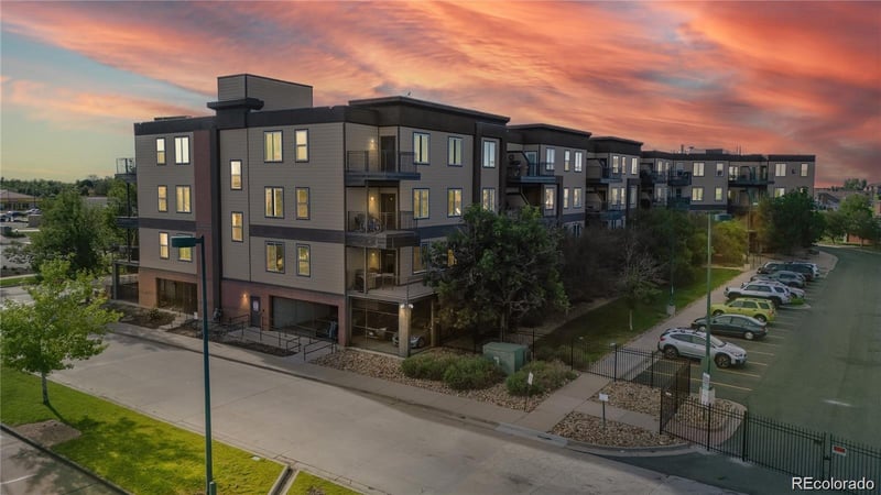 15475 Andrews Dr #206, Denver, CO 80239