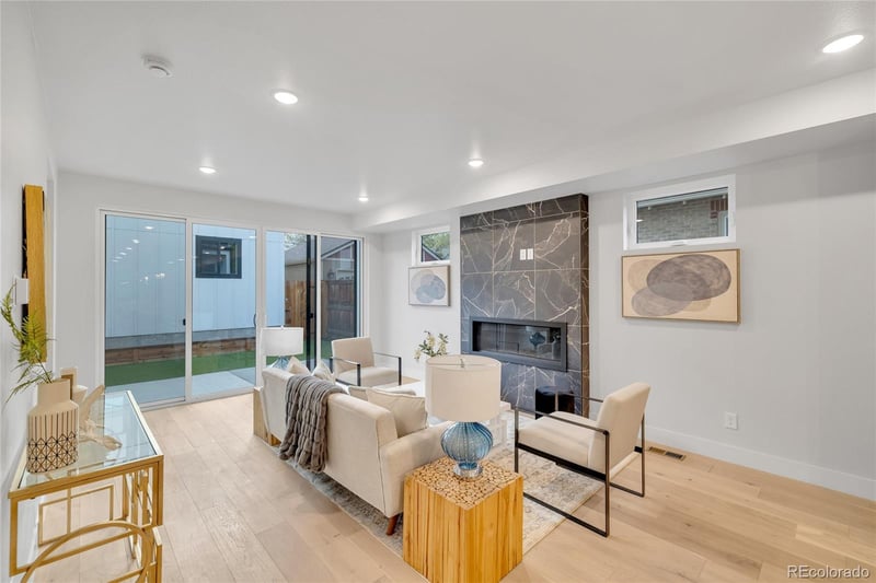 2339 Irving St, Denver, CO 80211