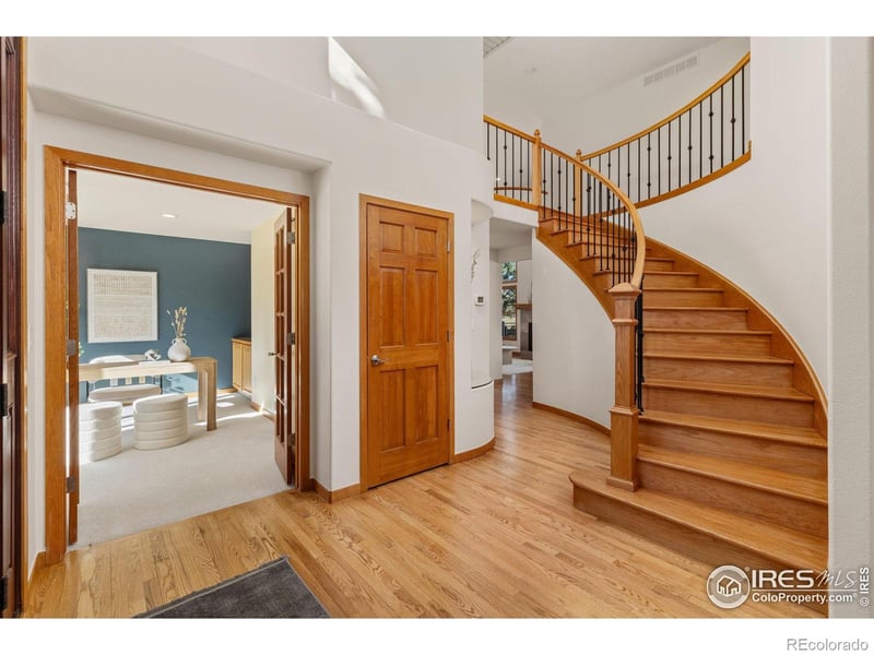 567 Manorwood Ln, Louisville, CO 80027
