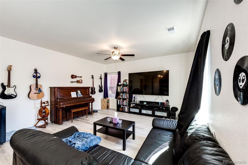 325 Walnut St, Bennett, CO 80102