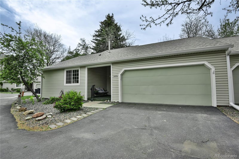 13777 Marina Dr #A, Aurora, CO 80014