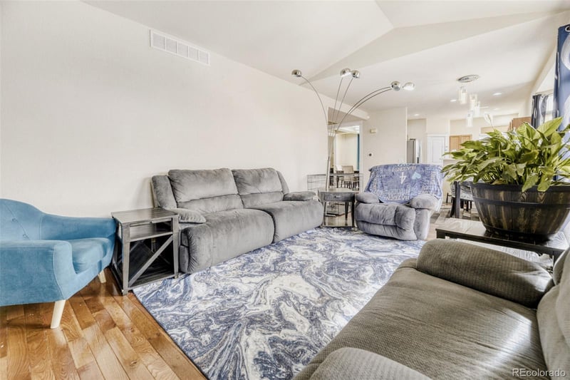 19268 Caspian Pl, Aurora, CO 80013