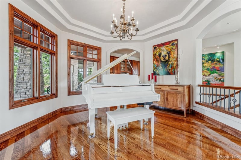 9560 Bear Claw Dr, Littleton, CO 80127