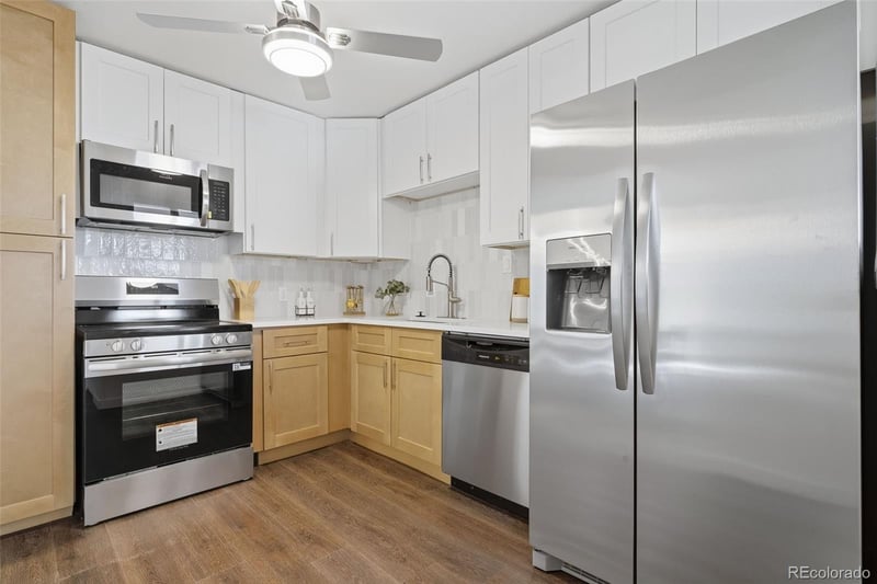 1084 Vaughn St, Aurora, CO 80011