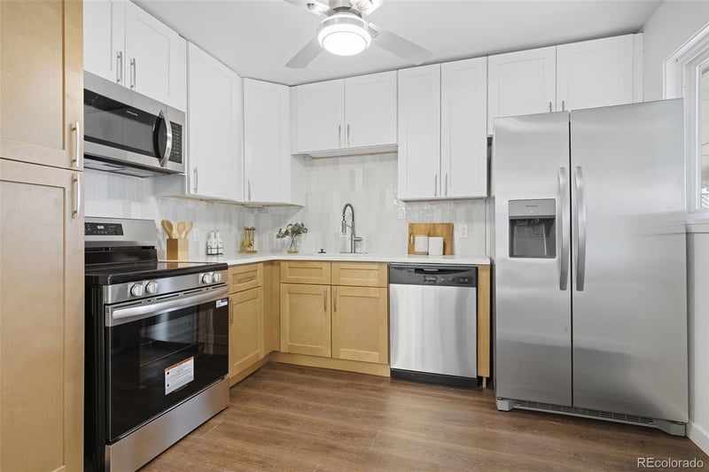 1084 Vaughn St, Aurora, CO 80011