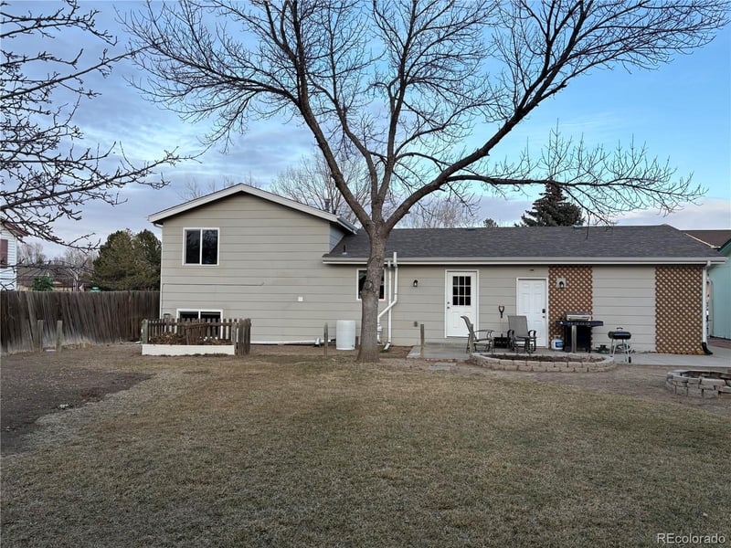 3953 Buena Vista Dr, Loveland, CO 80538