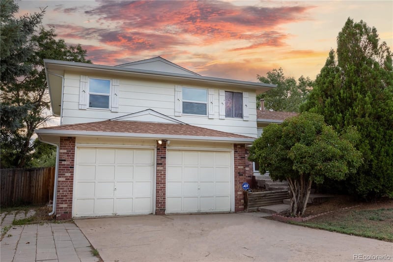 1775 Memphis St, Aurora, CO 80017