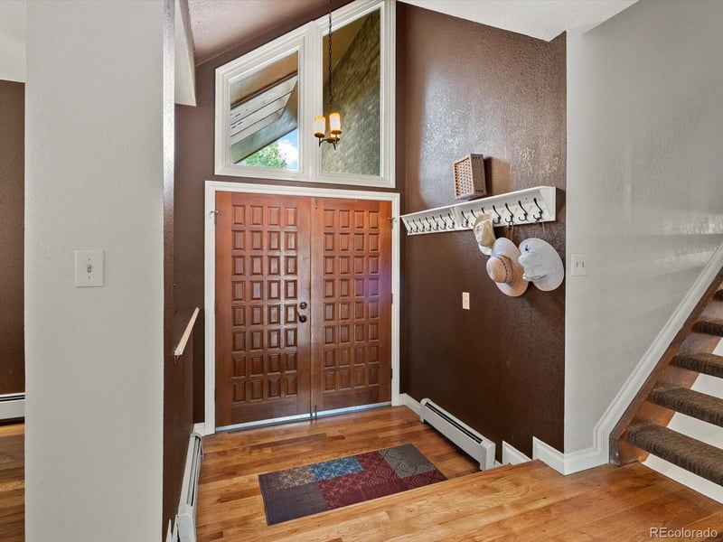 5860 Atlantic Dr, Lakewood, CO 80227