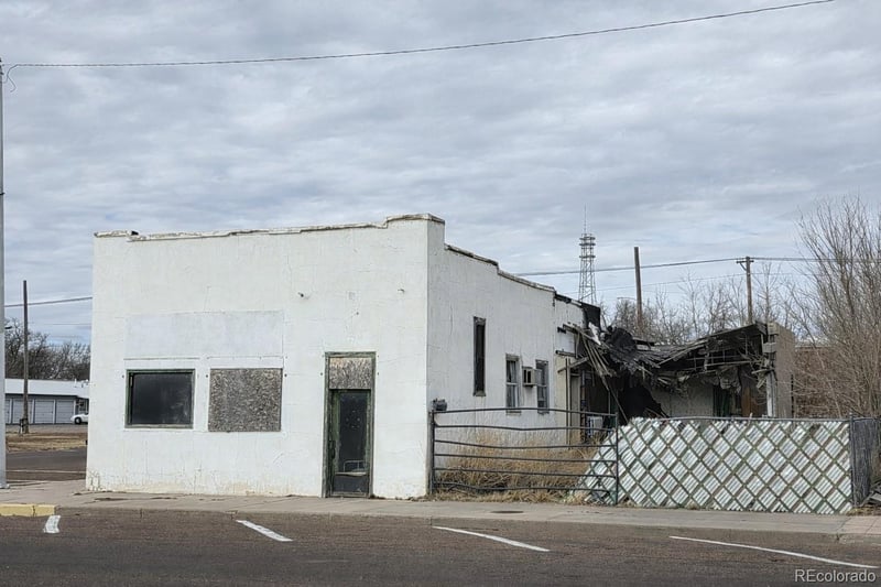 122 2nd St, Julesburg, CO 80737