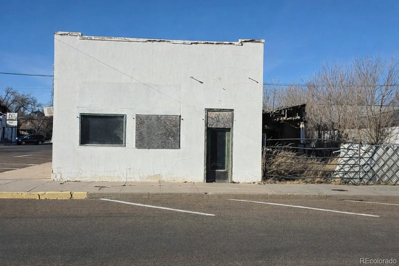 122 2nd St, Julesburg, CO 80737