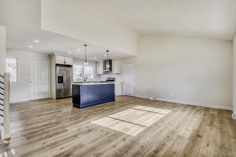 281 Acoma Dr, Littleton, CO 80120