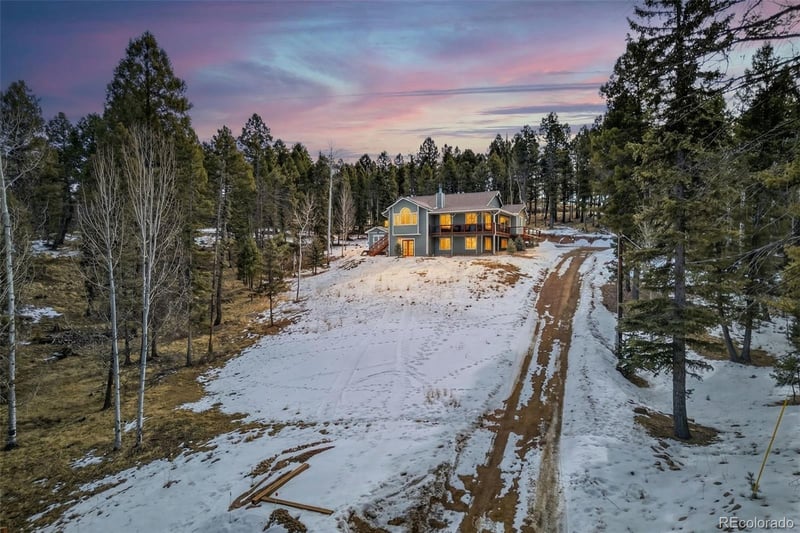 68 Nevada Ln, Florissant, CO 80816