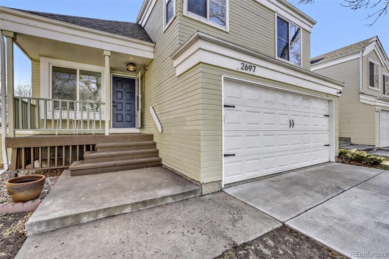 2697 Deframe Cir, Lakewood, CO 80228