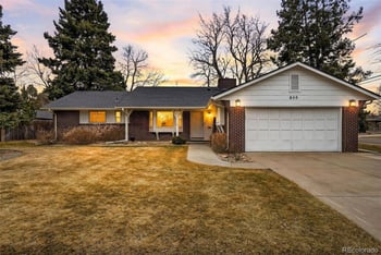 800 Pinewood Ave, Littleton, CO 80121