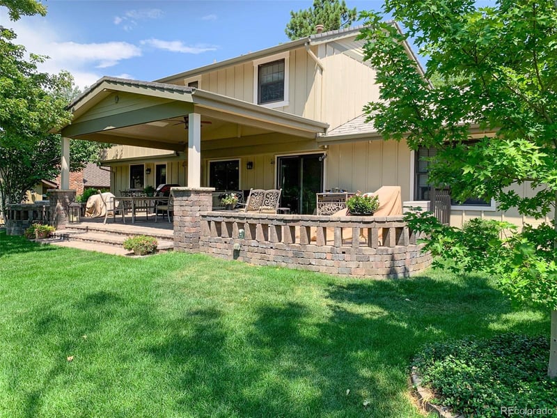 7518 S Willow Cir, Centennial, CO 80112