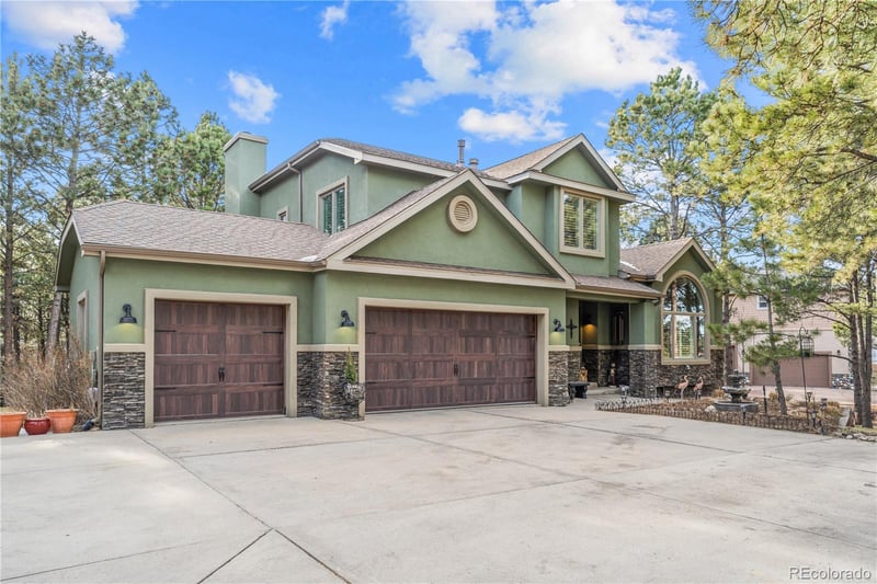 2 Sherwood Glen, Monument, CO 80132