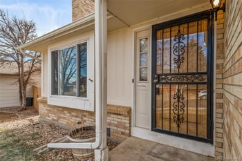 18936 Mexico Dr, Aurora, CO 80017