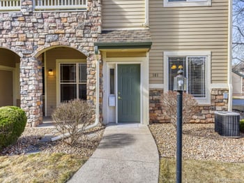 8369 Independence Cir #101, Littleton, CO 80128