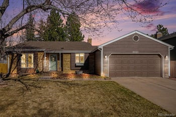 8621 Hinsdale Pl, Littleton, CO 80128