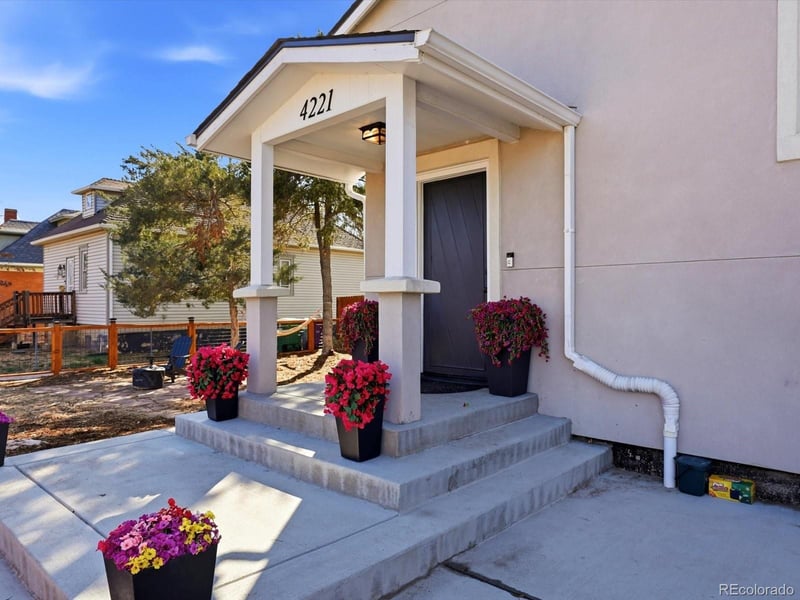 4221 Zuni St, Denver, CO 80211